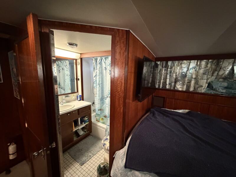 58' 1975 Hatteras 58 LRC