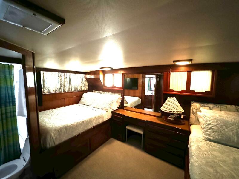 58' 1975 Hatteras 58 LRC
