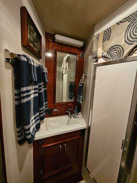 Turtle IV 58ft Hatteras Yacht For Sale