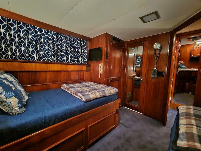 58' 1975 Hatteras 58 LRC