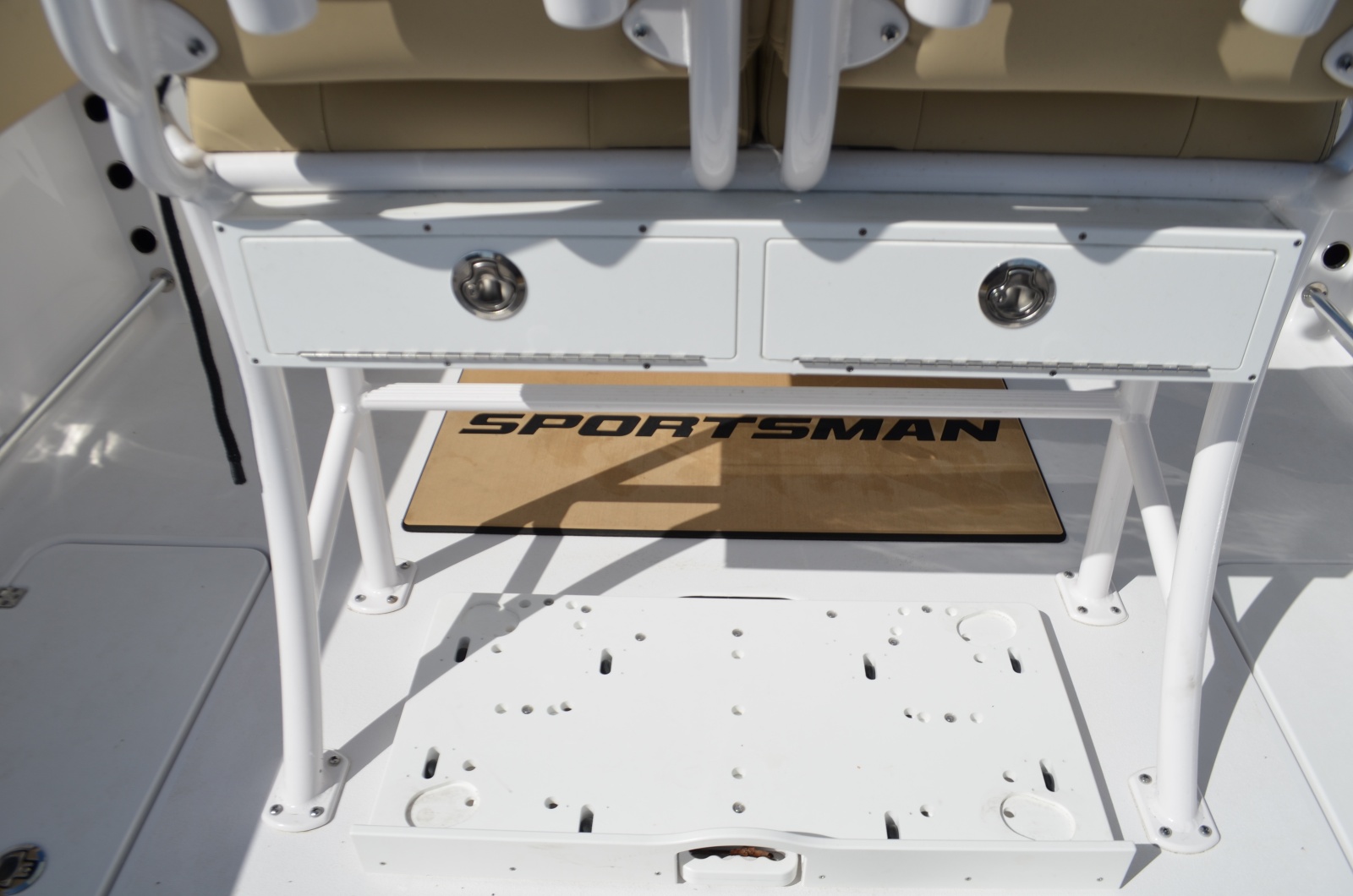 25' 2026 Sportsman 252