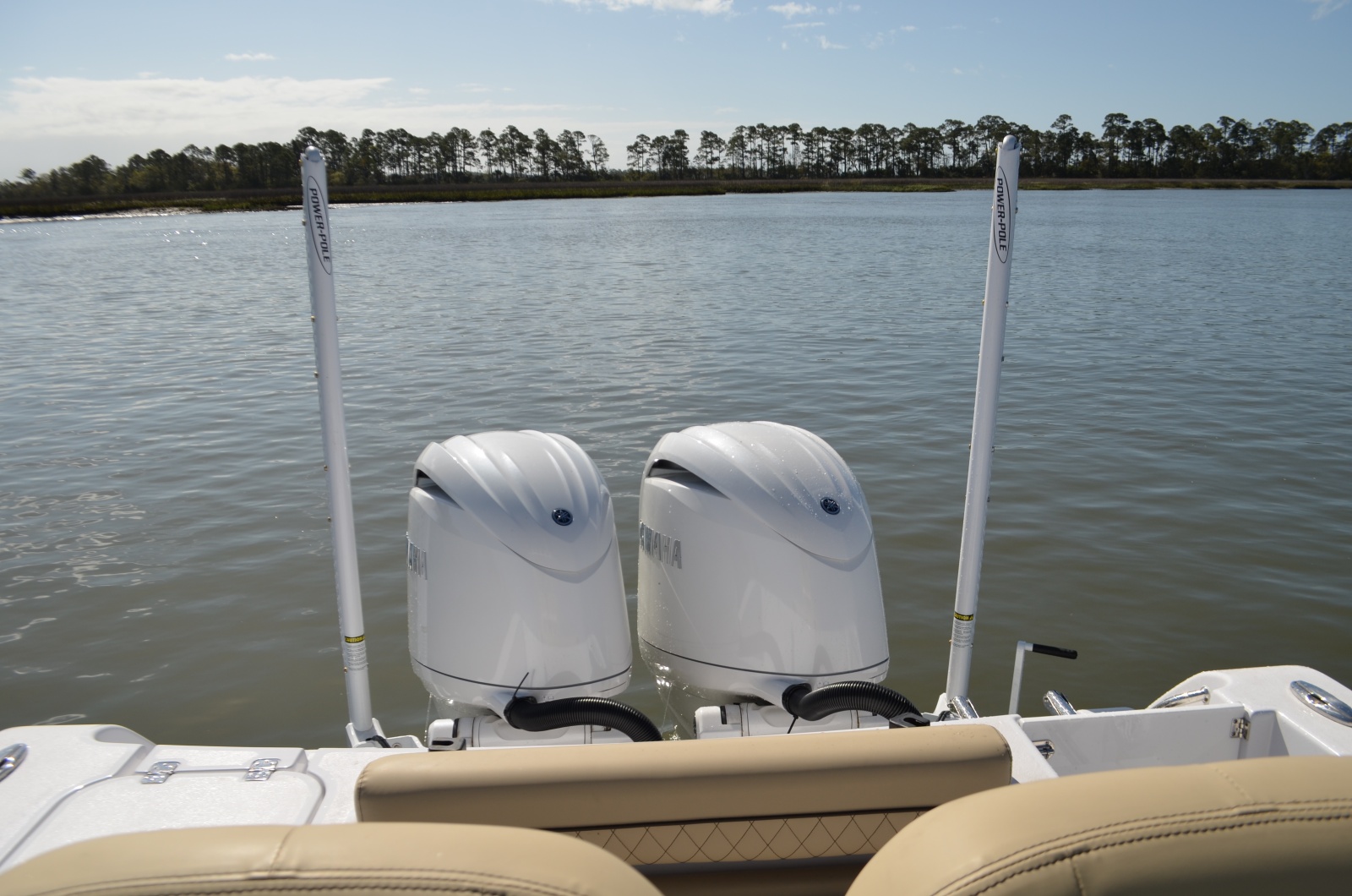 25' 2026 Sportsman 252