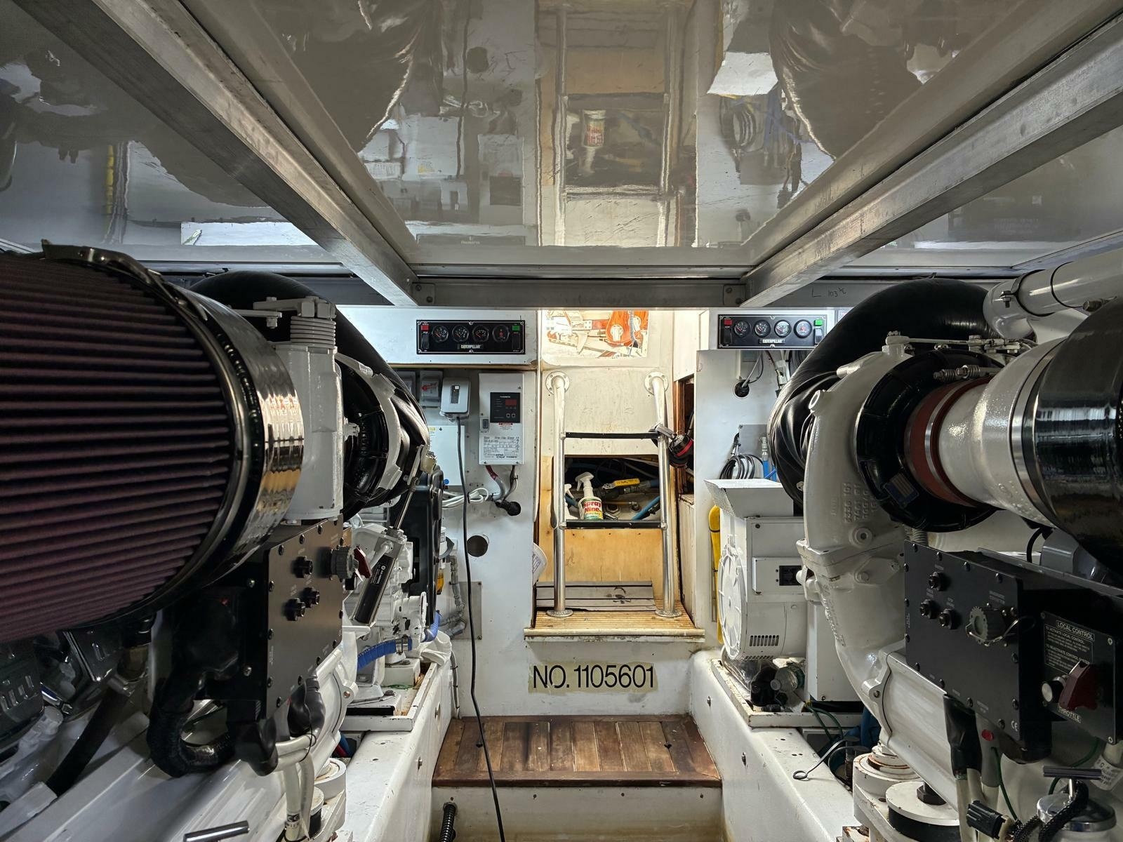 61' 2001 Buddy Davis SPORTFISH