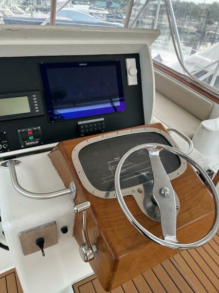 61' 2001 Buddy Davis SPORTFISH