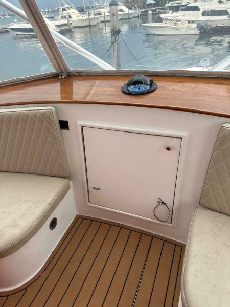 61' 2001 Buddy Davis SPORTFISH