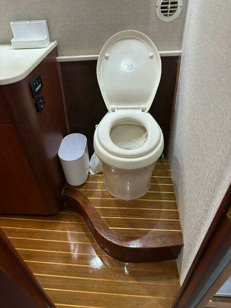 Salty Bonz 61ft Buddy Davis Yacht For Sale