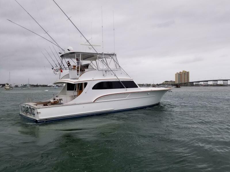 61' 2001 Buddy Davis SPORTFISH
