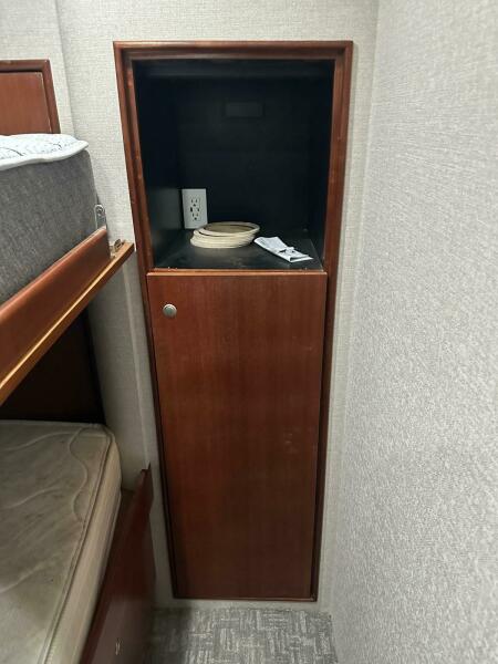 61' 2001 Buddy Davis SPORTFISH