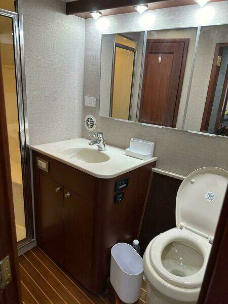 Salty Bonz 61ft Buddy Davis Yacht For Sale