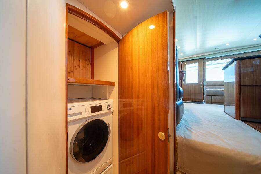 WHITE PEARL 52ft Viking Yacht For Sale