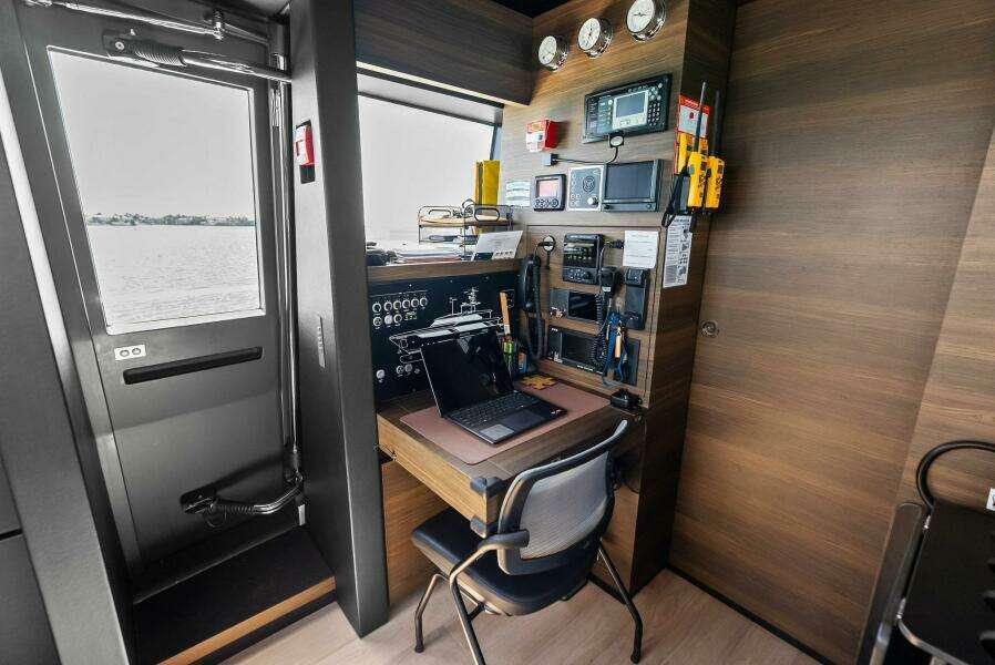 LUMPASAURUS 108ft Custom Line Yacht For Sale