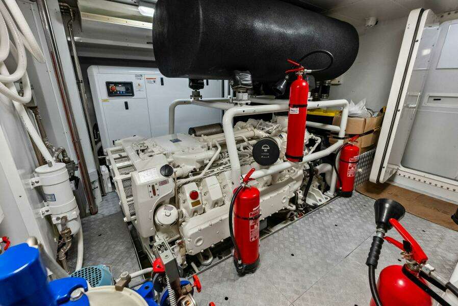 LUMPASAURUS 108ft Custom Line Yacht For Sale