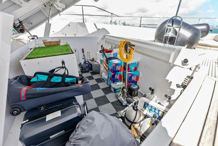 108' 2023 Custom Line 33 Navetta