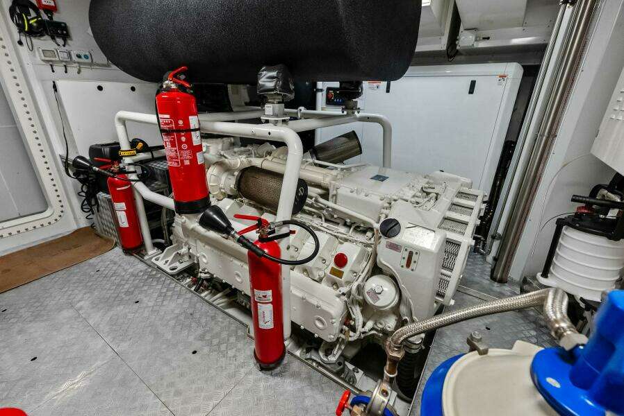 LUMPASAURUS 108ft Custom Line Yacht For Sale