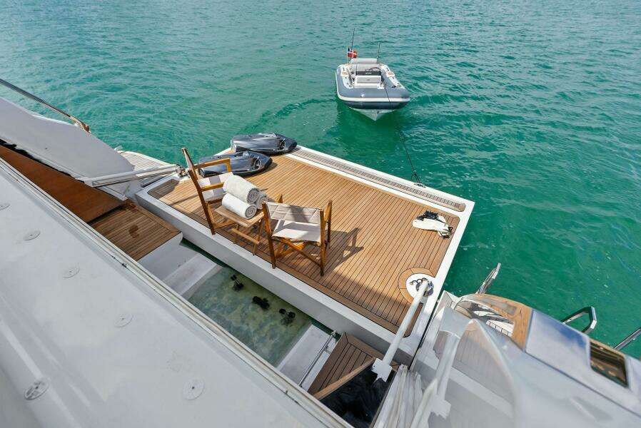 LUMPASAURUS 108ft Custom Line Yacht For Sale