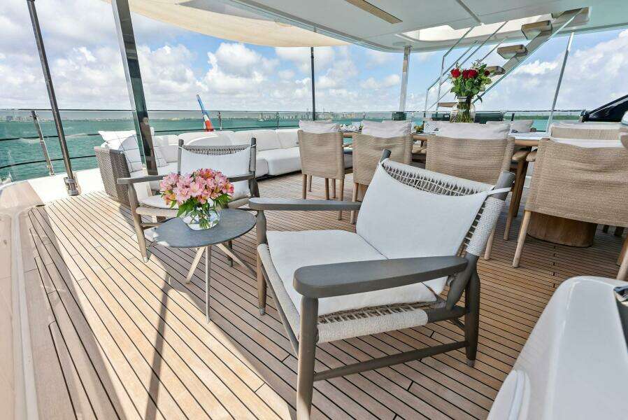 LUMPASAURUS 108ft Custom Line Yacht For Sale