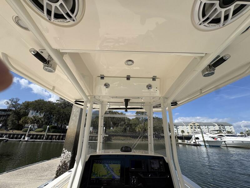 24' 2020 Cobia 240CC