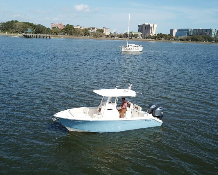 24' 2020 Cobia 240CC
