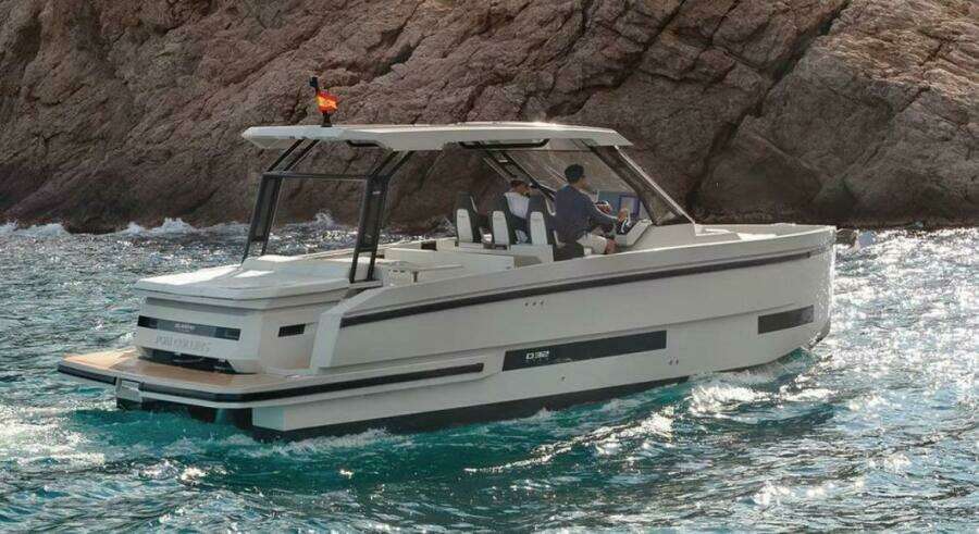 32ft De Antonio Yacht For Sale