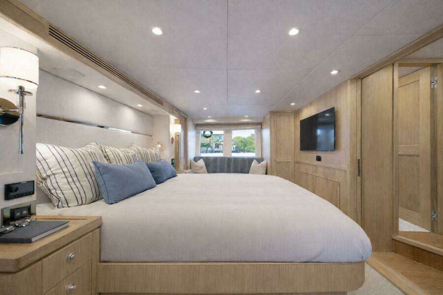 70ft Offshore Yachts Yacht For Sale