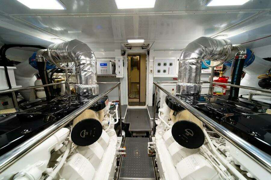 70ft Offshore Yachts Yacht For Sale