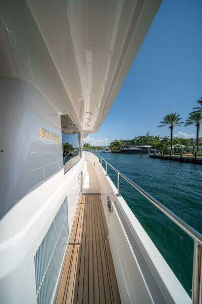 70ft Offshore Yachts Yacht For Sale