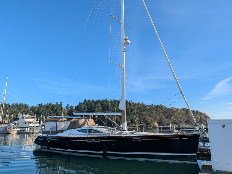 54' 2009 Jeanneau 54DS