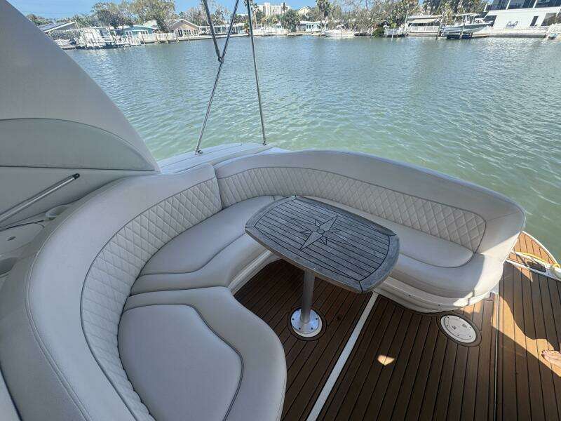 35ft Sea Ray Yacht For Sale