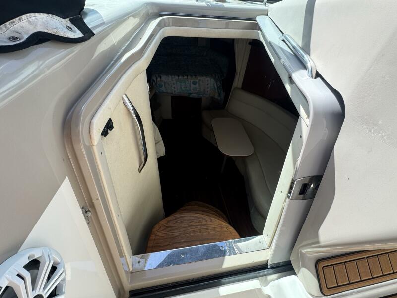 35' 2002 Sea Ray 320 Sundancer