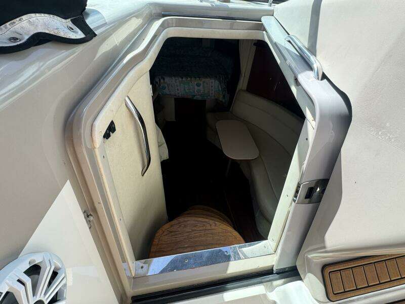 35ft Sea Ray Yacht For Sale