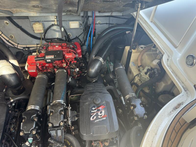 35' 2002 Sea Ray 320 Sundancer