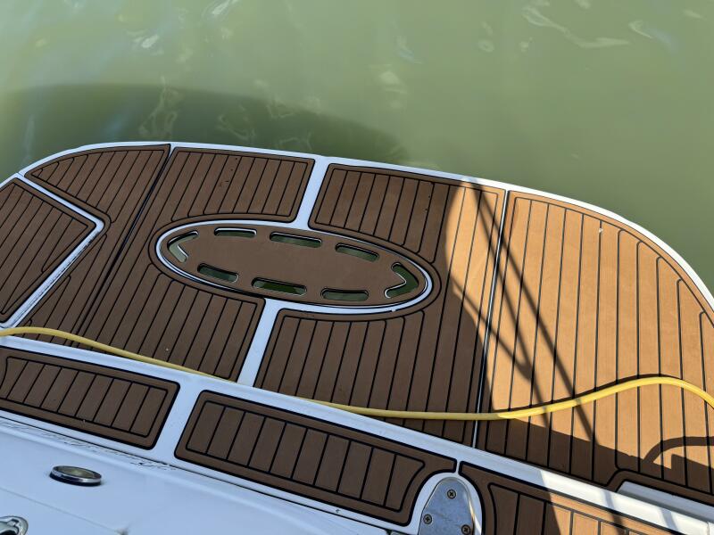 35' 2002 Sea Ray 320 Sundancer