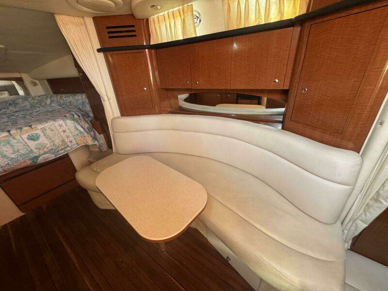 35ft Sea Ray Yacht For Sale