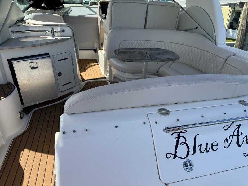 35' 2002 Sea Ray 320 Sundancer