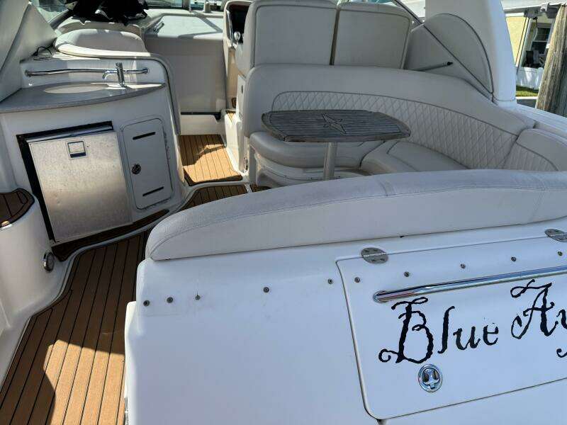 35ft Sea Ray Yacht For Sale