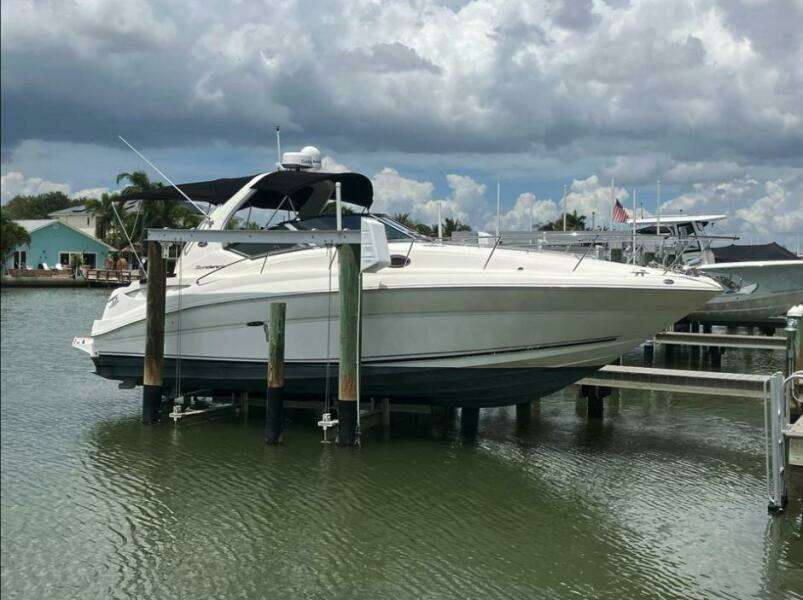 35ft Sea Ray Yacht For Sale