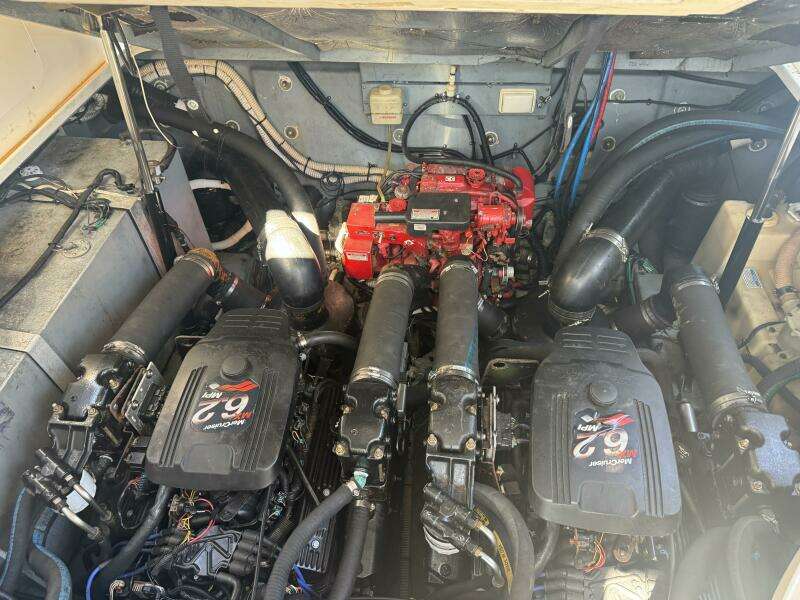 35ft Sea Ray Yacht For Sale