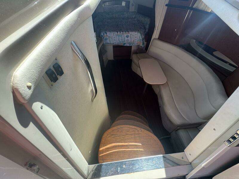 35ft Sea Ray Yacht For Sale