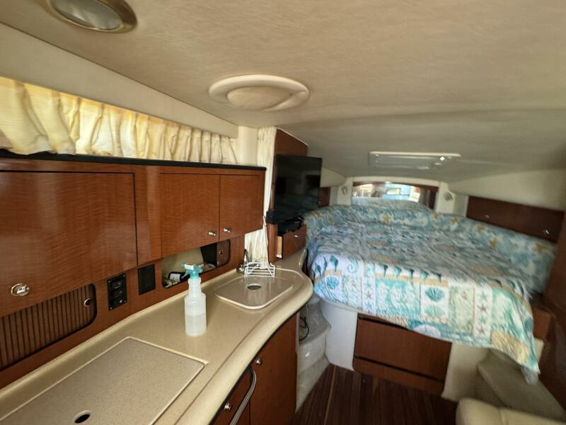 35' 2002 Sea Ray 320 Sundancer