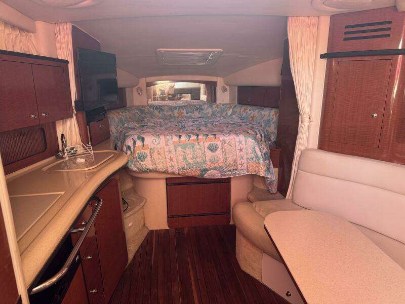 35ft Sea Ray Yacht For Sale