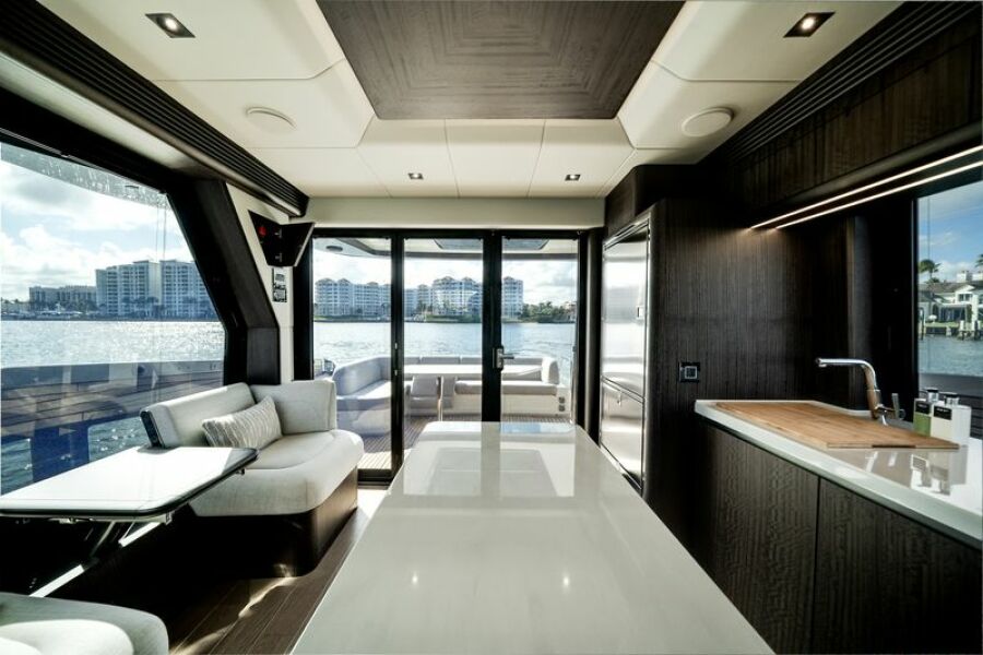 58' 2024 Galeon 560 FLY