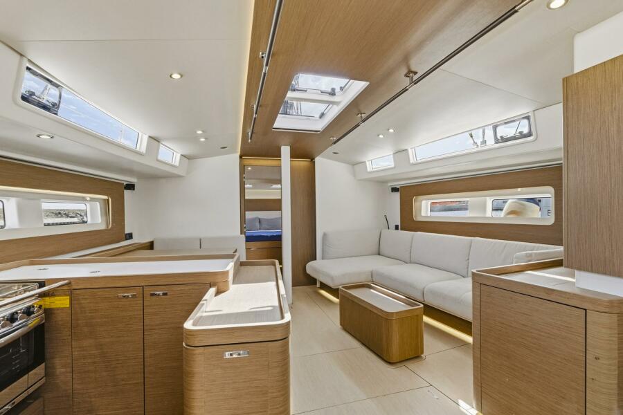 54' 2024 Beneteau Oceanis Yacht 54