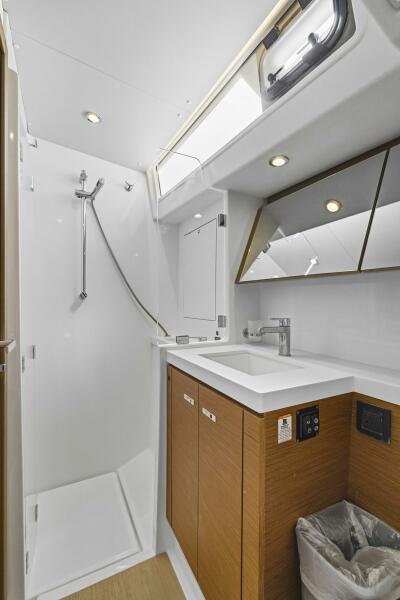 54' 2024 Beneteau Oceanis Yacht 54