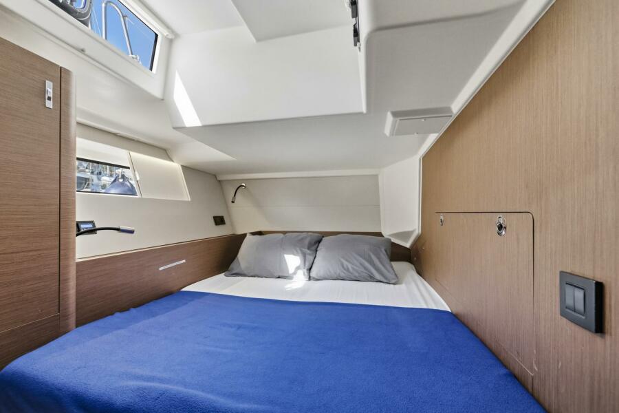 54' 2024 Beneteau Oceanis Yacht 54