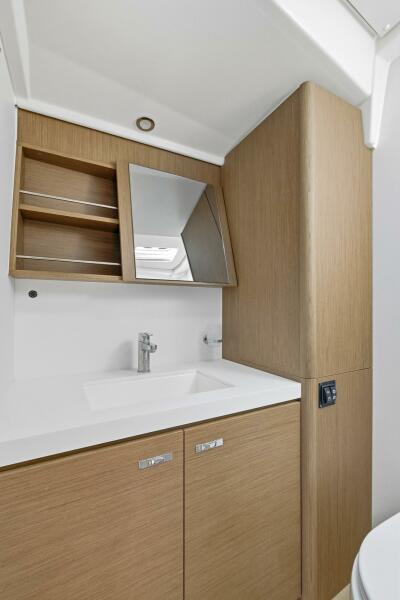 54' 2024 Beneteau Oceanis Yacht 54