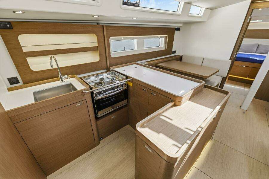 Heartbeat 54ft Beneteau Yacht For Sale