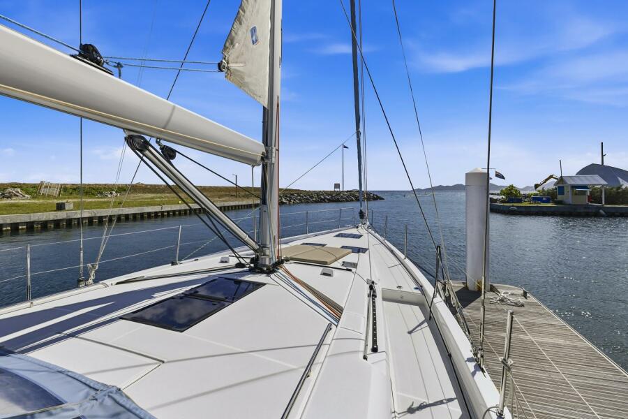 54' 2024 Beneteau Oceanis Yacht 54