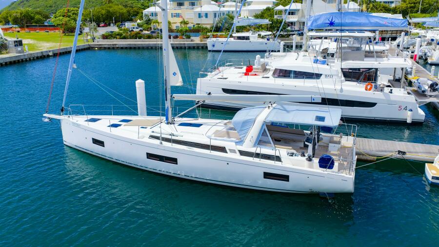 54' 2024 Beneteau Oceanis Yacht 54