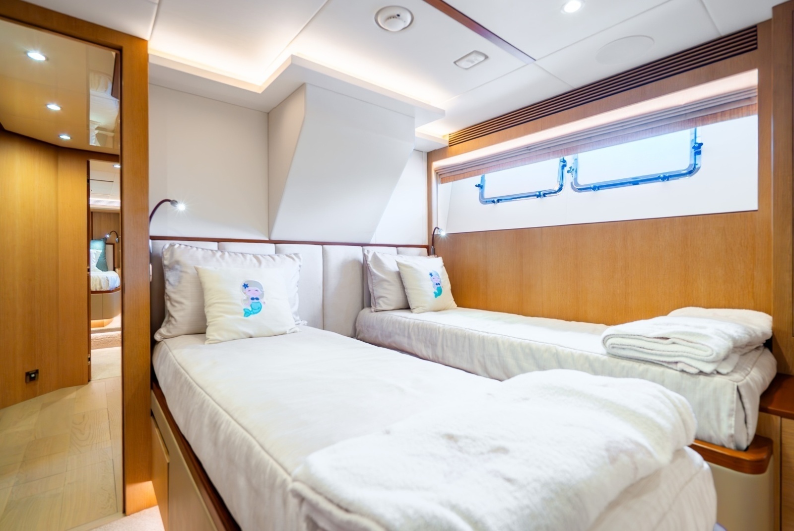 ONE MORE TIME 80ft Horizon Yacht For Sale