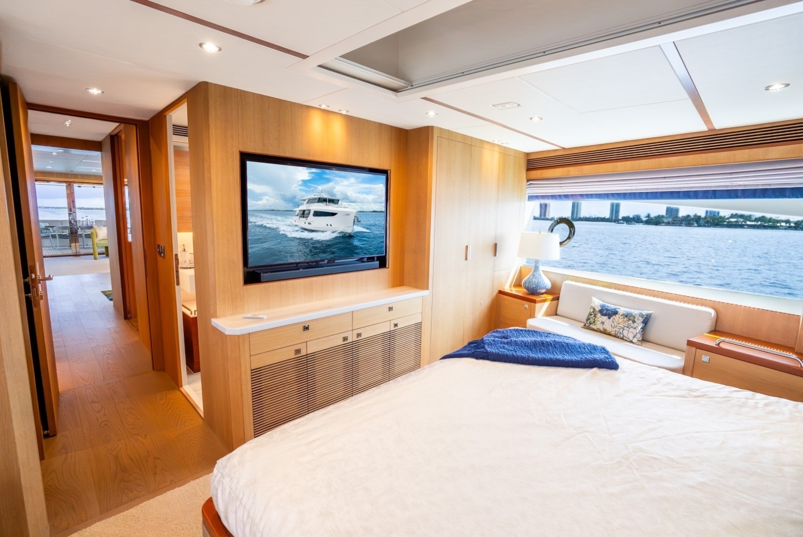 ONE MORE TIME 80ft Horizon Yacht For Sale